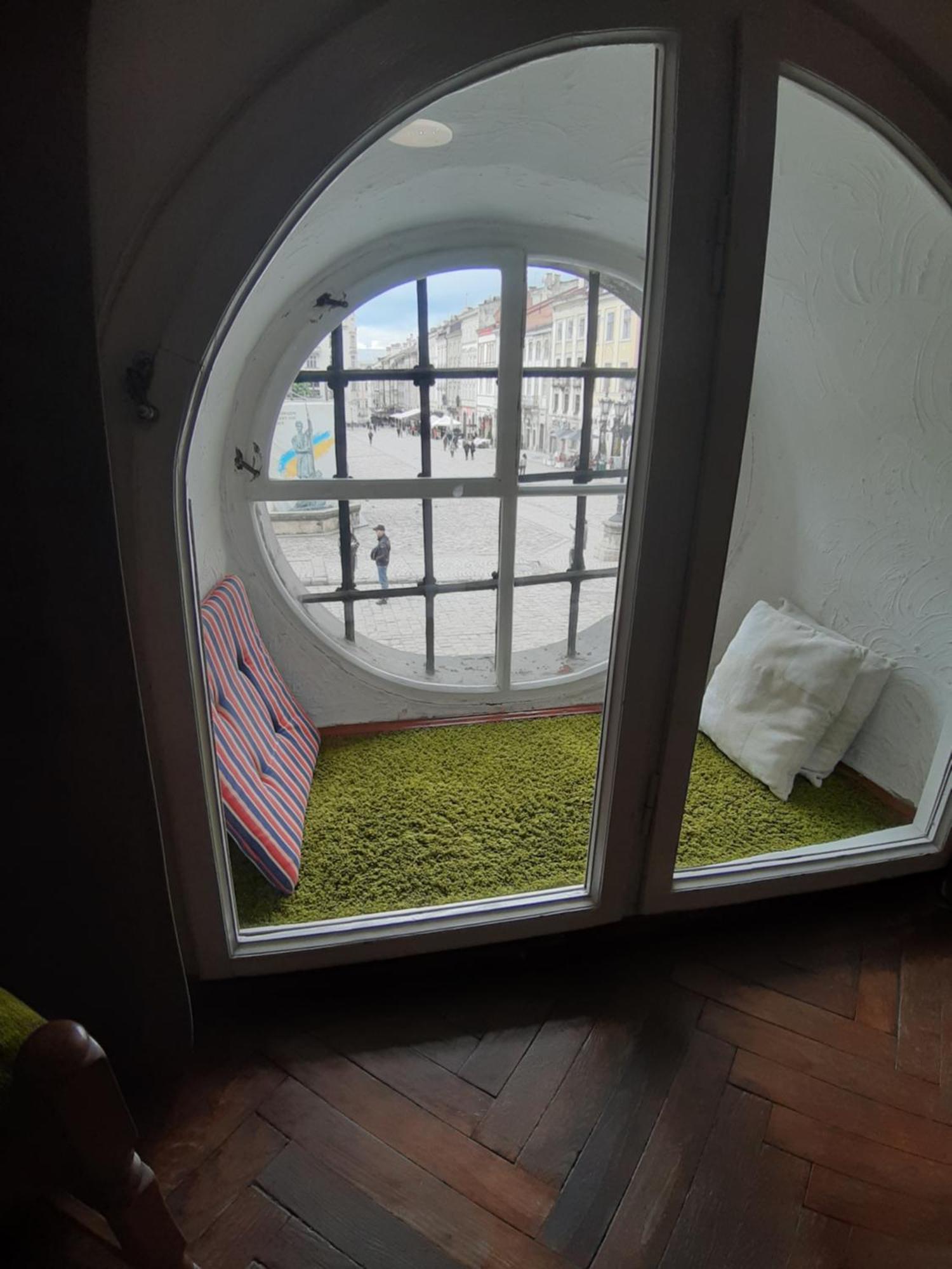 Artrooms -Round Windows Rynok Sq 利沃夫 外观 照片